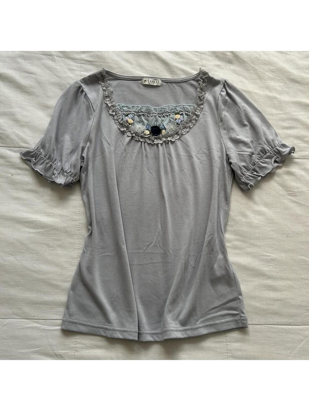 Axes Femme Baby Blue Top Ribbon Rosettes Floral Applique Lace Neck M Japan
